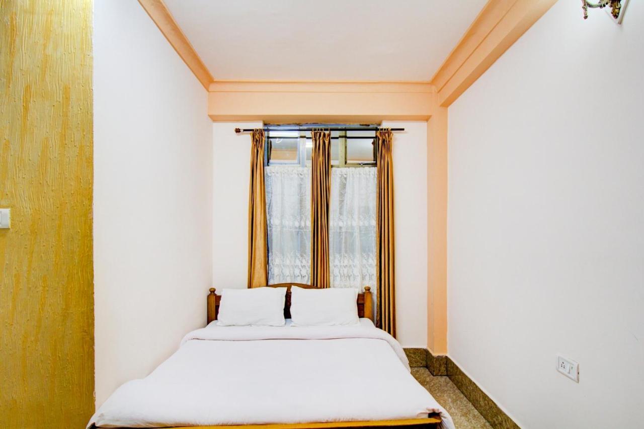 Capital O 79144 Coniferous Resort Çerapunçi Dış mekan fotoğraf