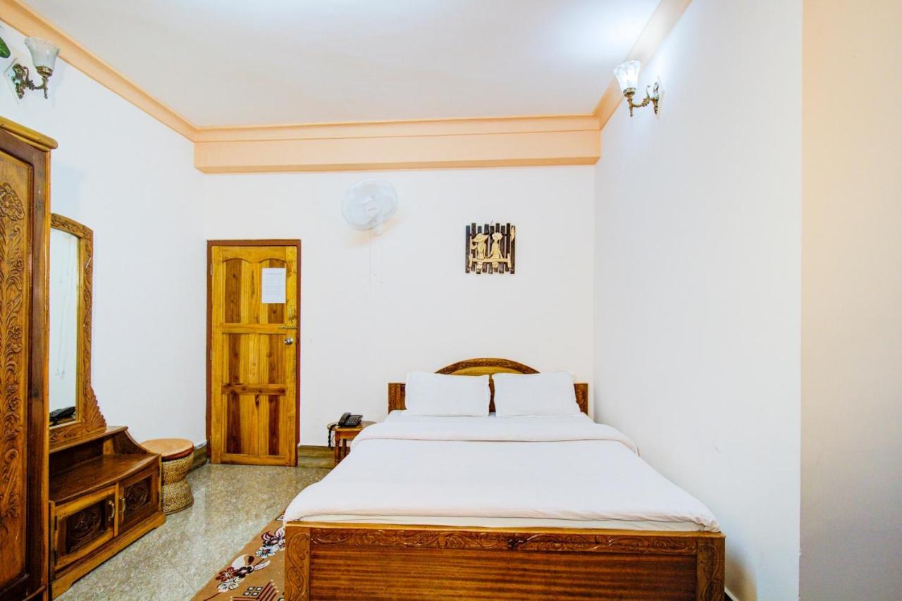 Capital O 79144 Coniferous Resort Çerapunçi Dış mekan fotoğraf